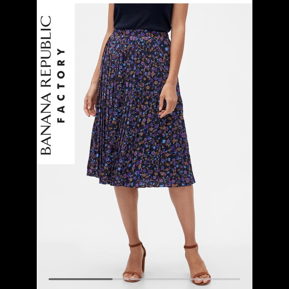 Banana Republic Floral Print Pleated Midi Skirt
